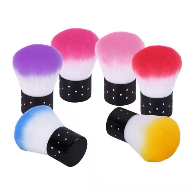 MINI CEPILLO LIMPIEZA UÑAS