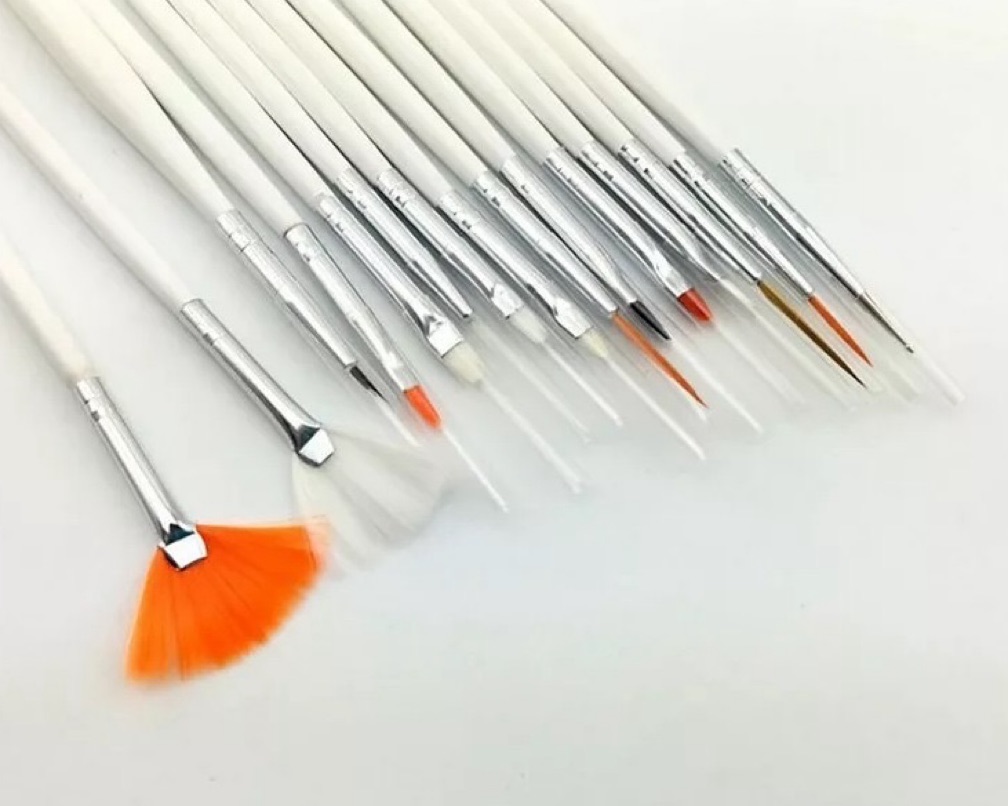 KIT DE PINCELES VARIOS 15 UNIDADES