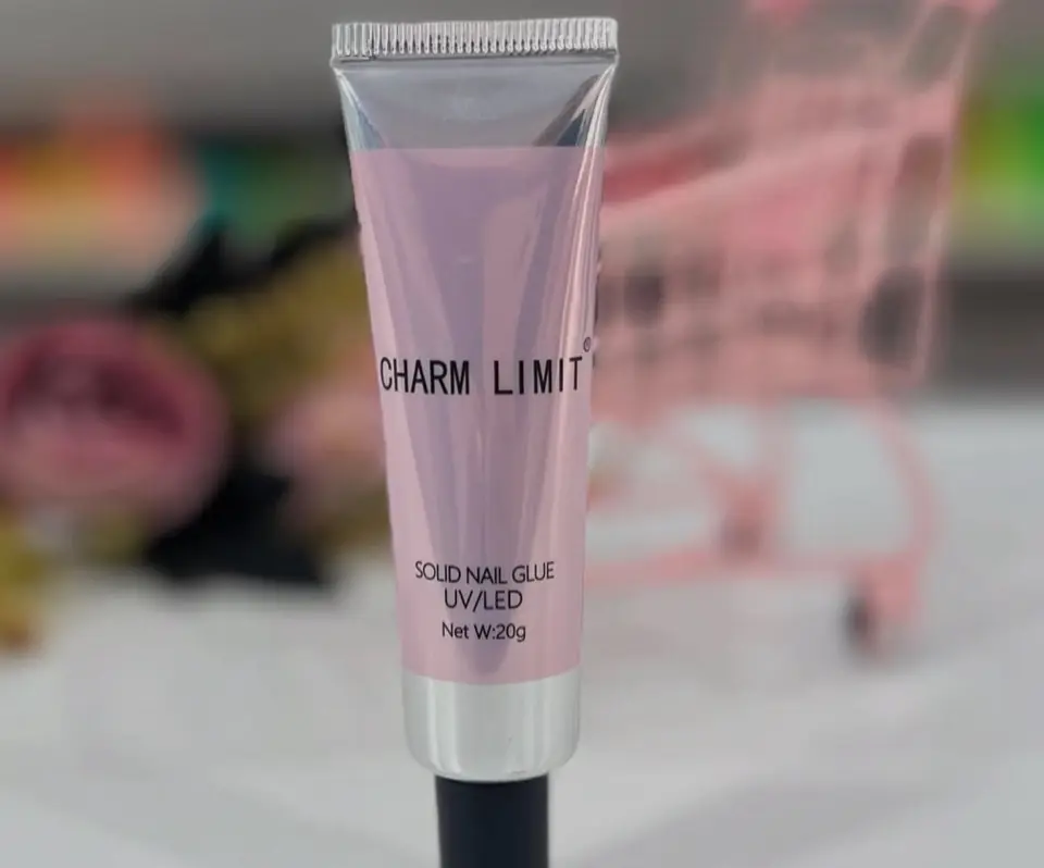 PEGAMENTO SÓLIDO - CHARM LIMIT 20G