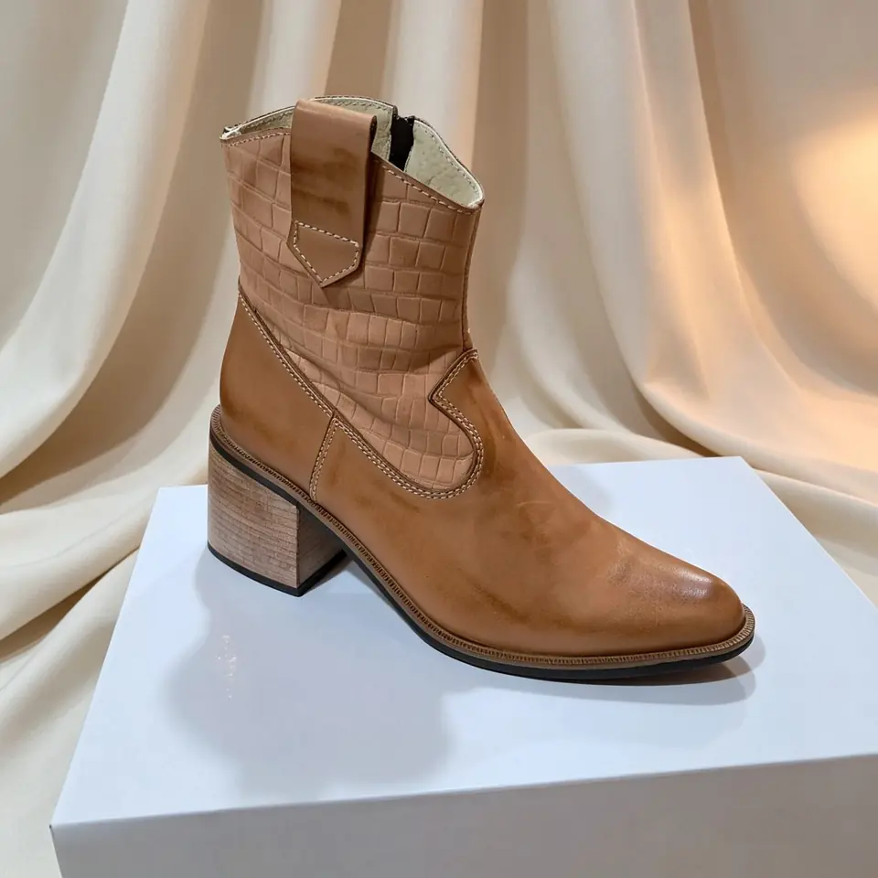 Bota Casual Mirula Tejana de Cuero Terracota