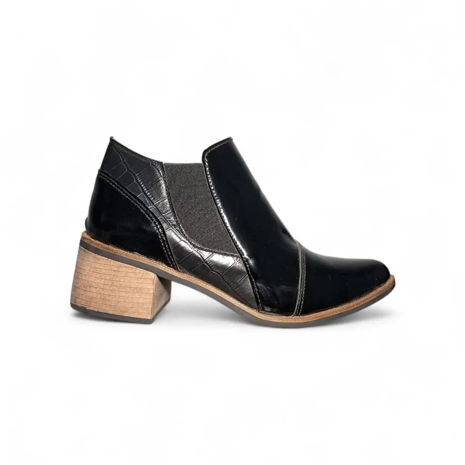 BOTA DE CUERO CHAROL CON ELASTICO Y CIERRE BLACK