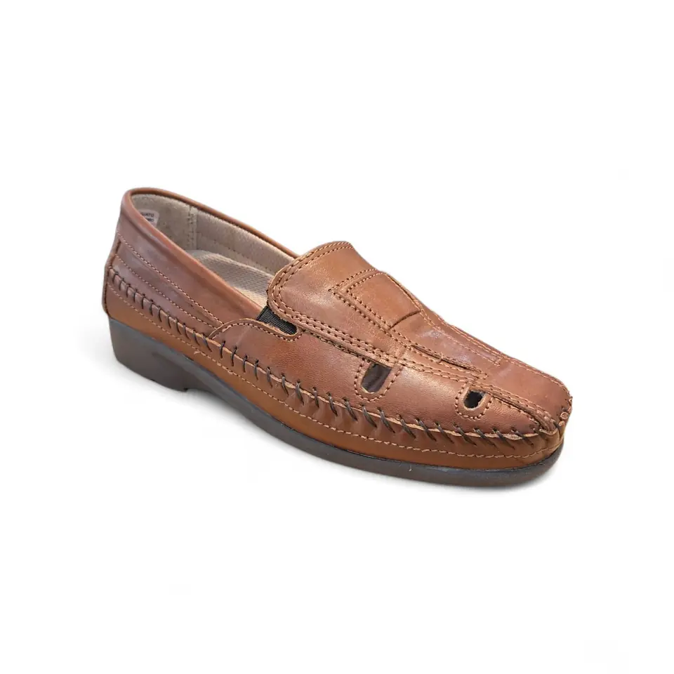 LIDERSTAR MOCASIN DE DAMA CUERO CALADO M29 COGNAC