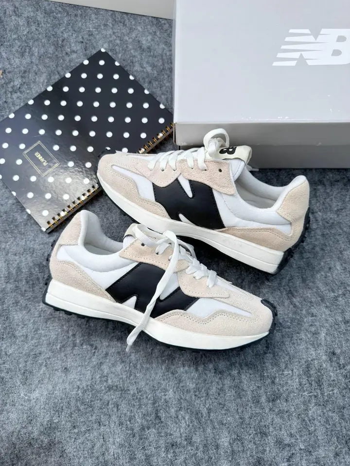 New Balance 327 - Desert