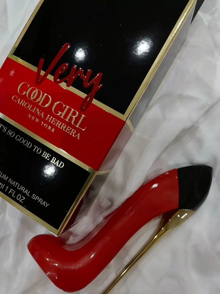 Very Good Girl - Carolina Herrera