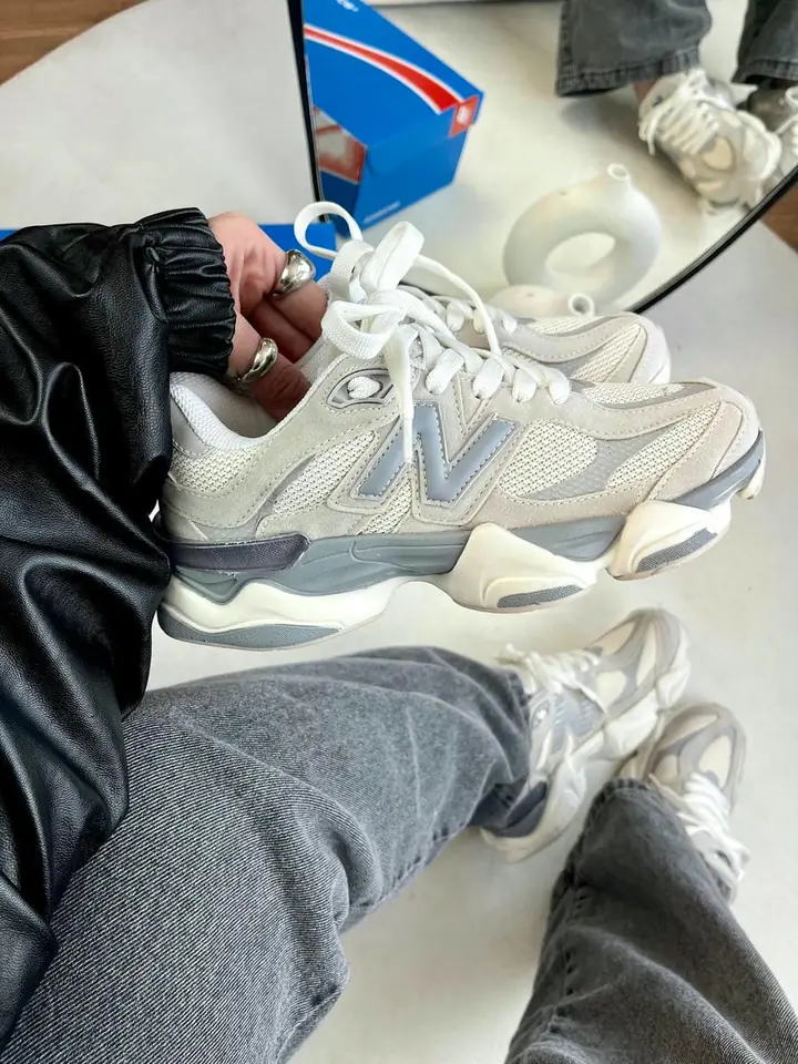 New Balance 9060 - Stone Grey