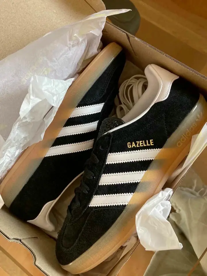 Gazelle - Black