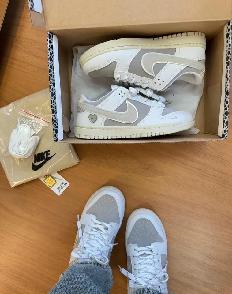 Dunk Low Love - White/Grey & Beige