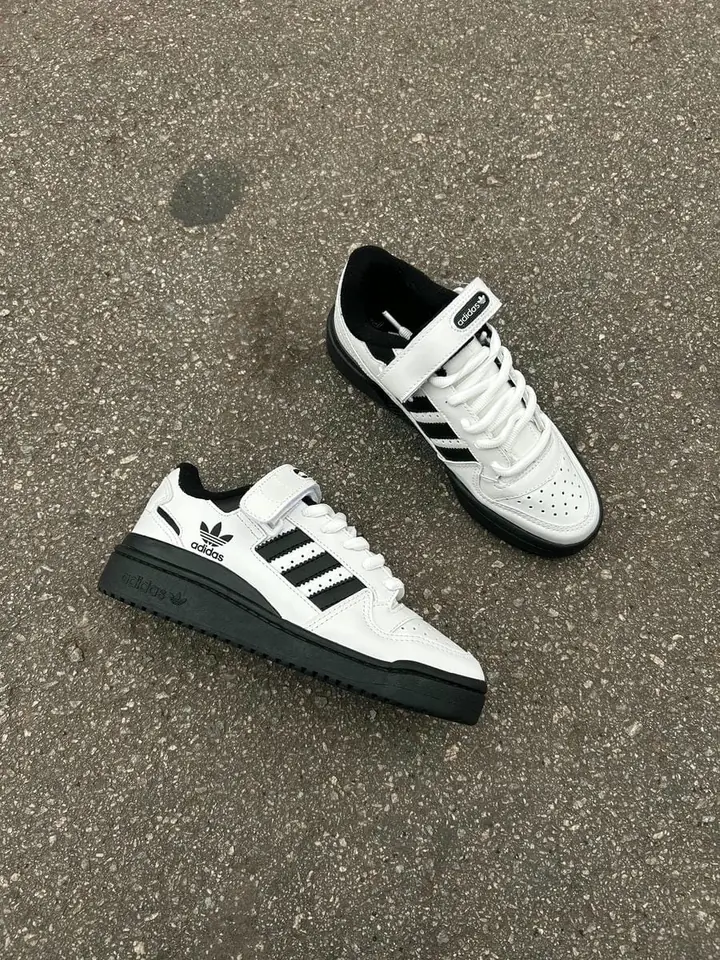 Adidas Forum Black&White