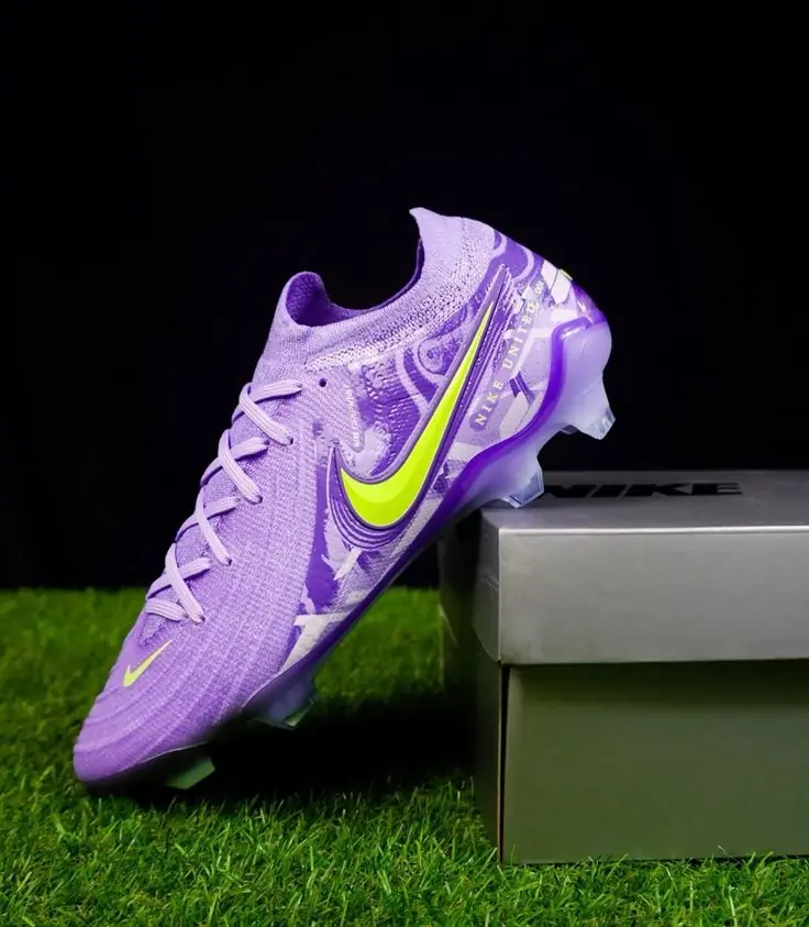 Nike Phantom GX II