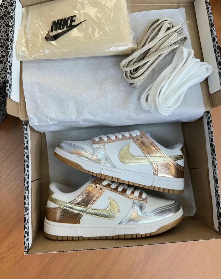 Dunk Low - Shinny Gold & Bronze