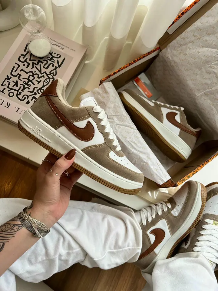 Nike Air Force 1 - Brown Heritage