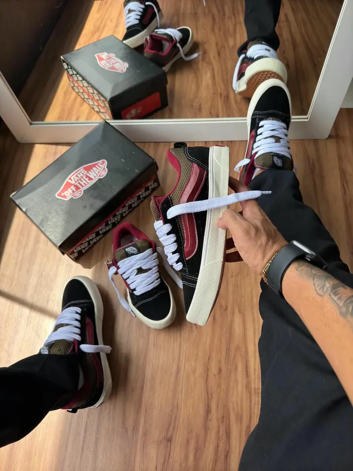 Vans Knu Skool - Crimson Edge