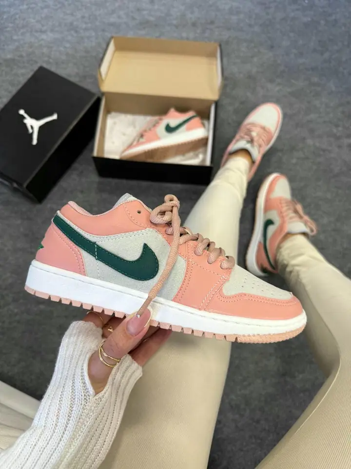 Air Jordan 1 Low - Pink Seed
