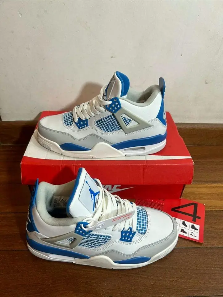 Air Jordan Retro 4 - Skyblue&White