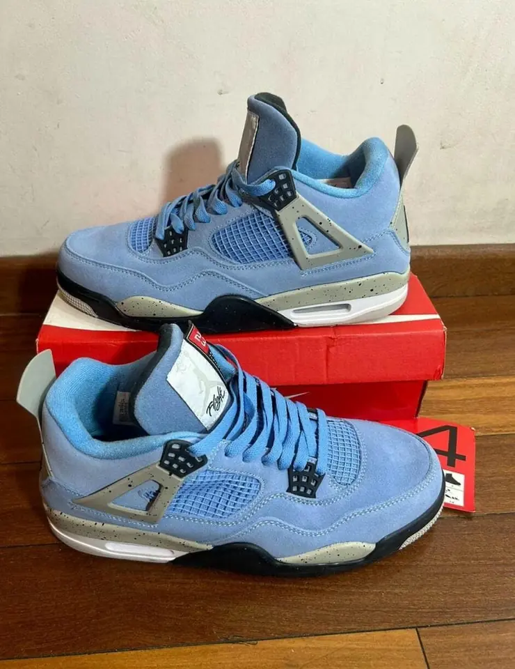 Air Jordan Retro 4 - Skyblue