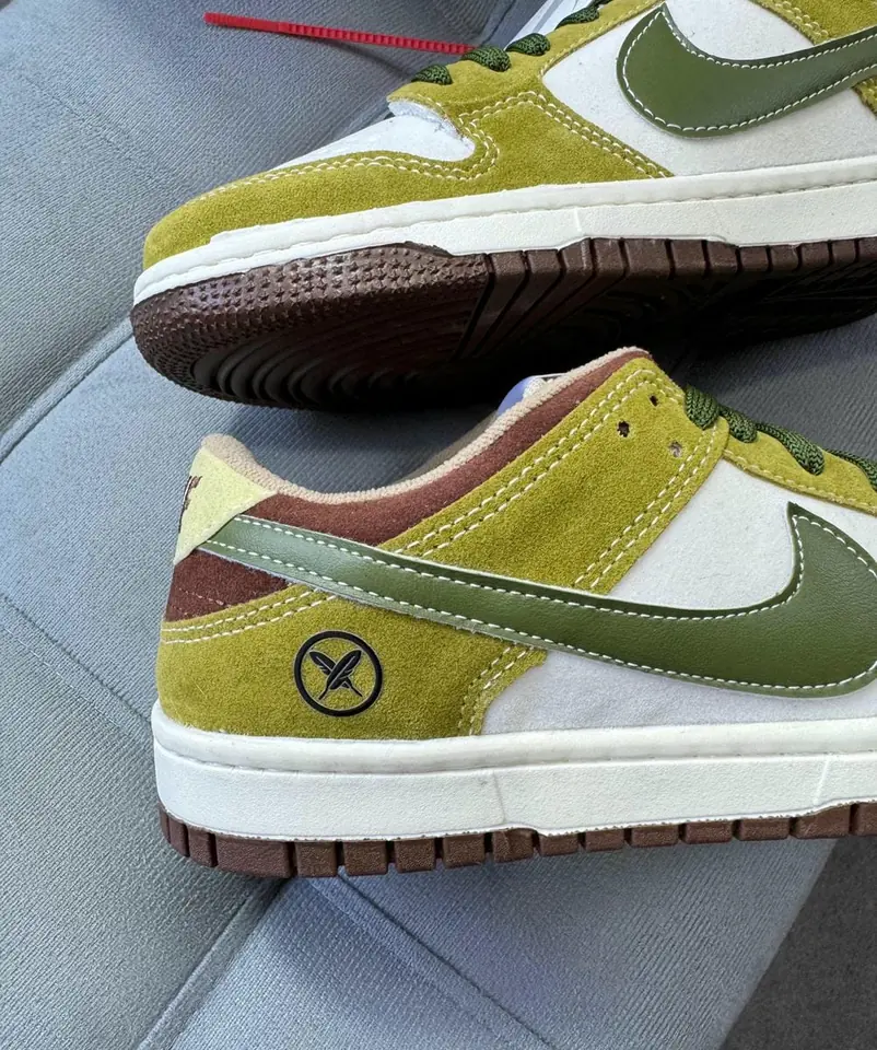 Nike Dunk Low - Pistacho