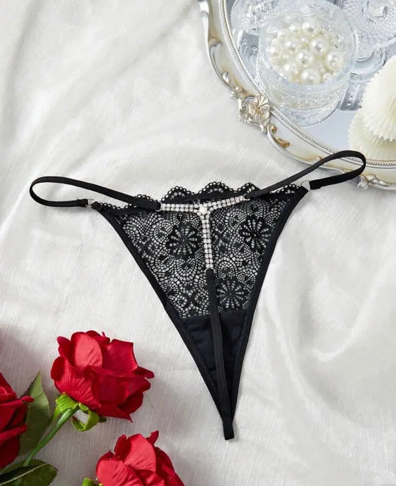 Tanga con detalle brilloso
