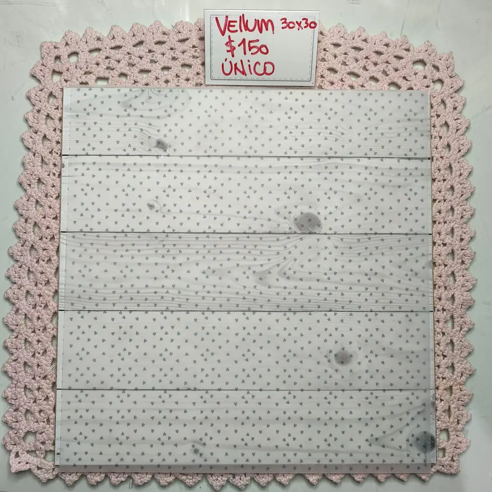 Vellum 30x30 corazoncitos celestes