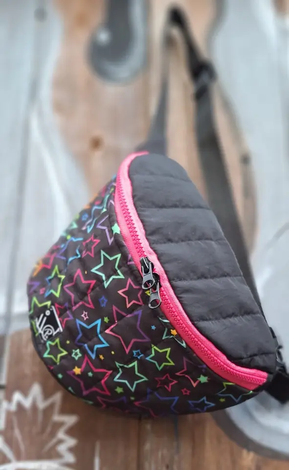Riñonera estrellas colores