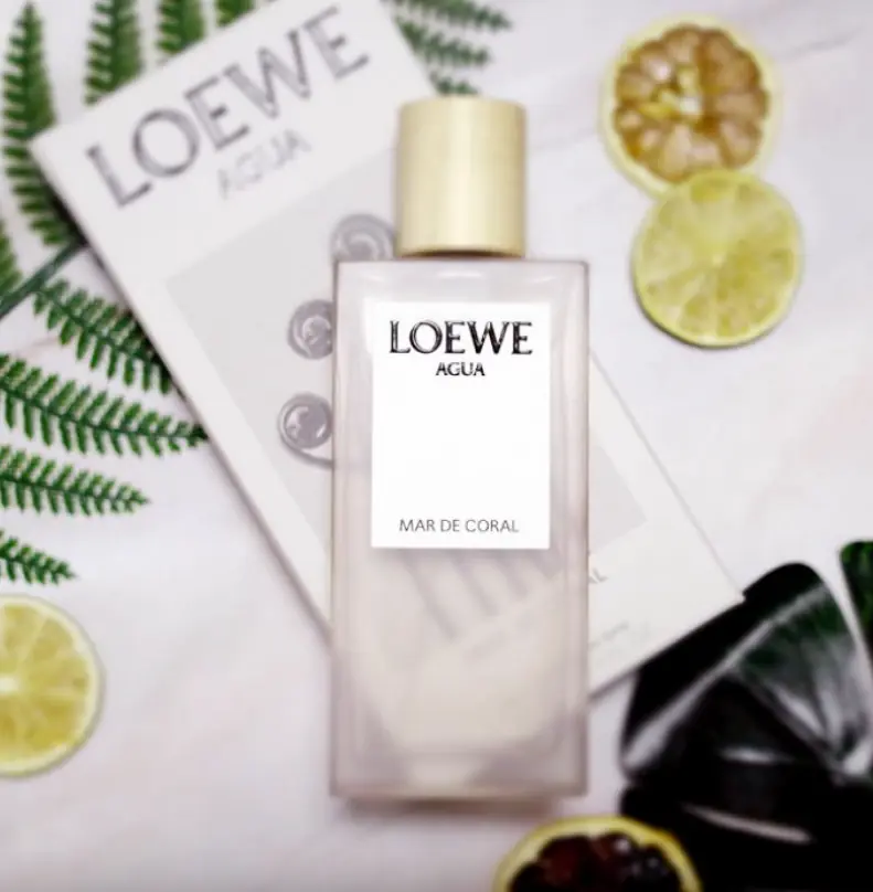 Agua de Loewe Mar de Coral