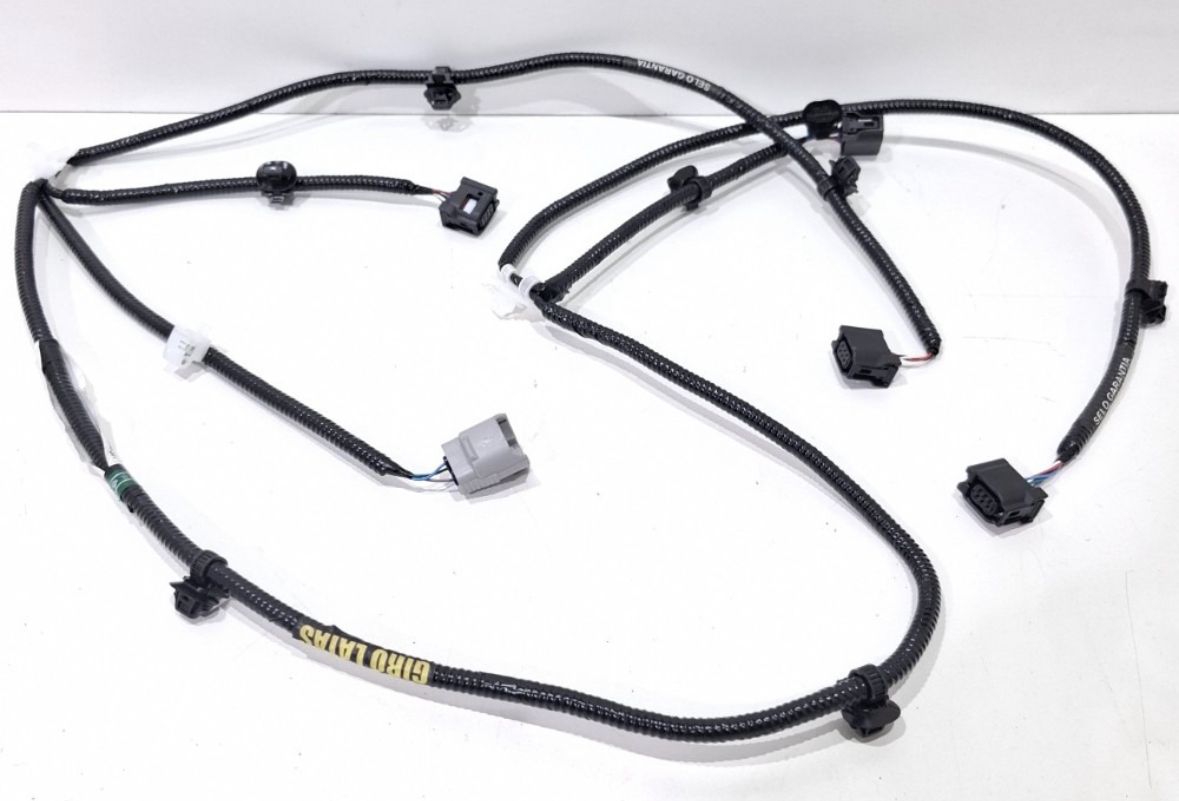 chicote paragolpe trasero hilux 2021/2025 original