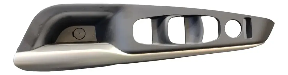 Moldura Soporte de Comando de Vidrio – Nissan Kicks 2022 (Usado, Original)