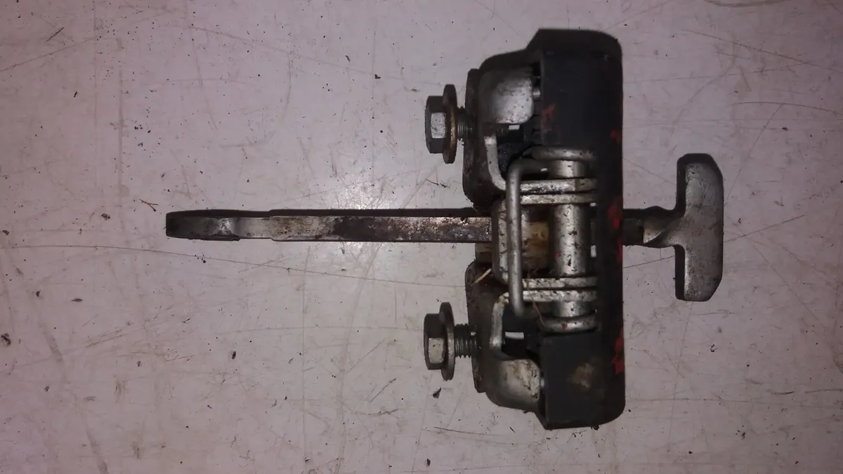 Limitador Puerta Derecha  Bmw E36 318 94/97 51218169563 Cx403 (Usado)
