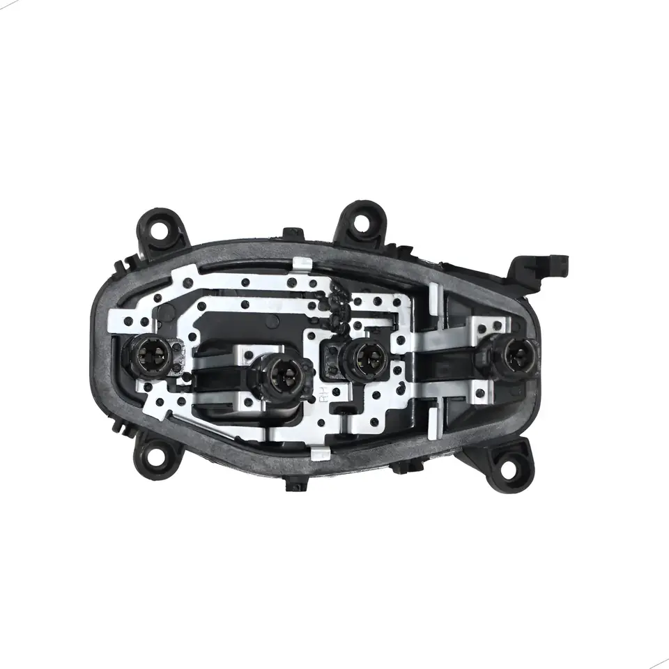 Circuito Toma Linterna Fiat Strada 2021 2022 2023 A 2025 - Izquierdo/Conductor - Negro