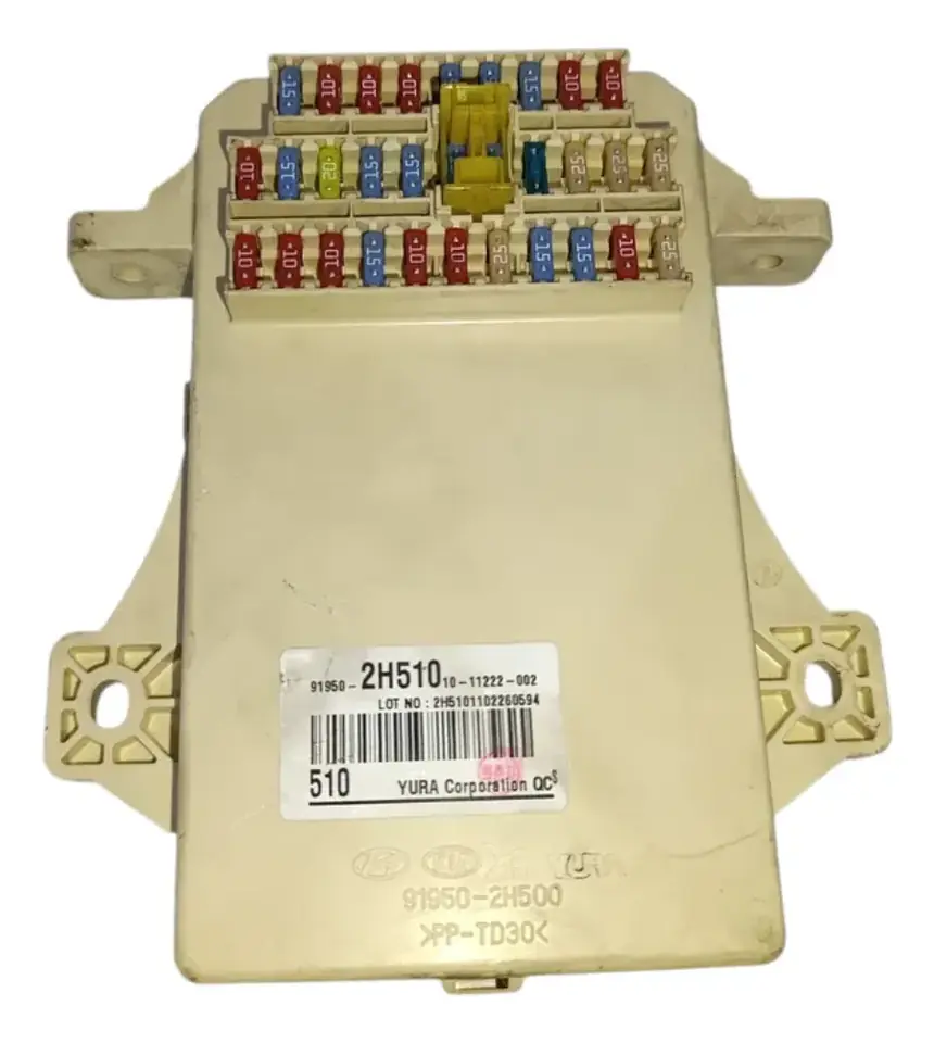 Caja De Fusibles Kia Cerato Hyundai I30 Santa Fe 91950-2h510 Usada Original
