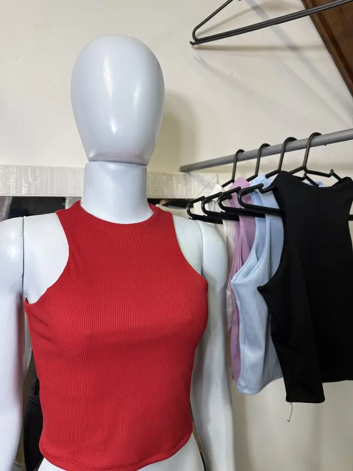 Musculosa top