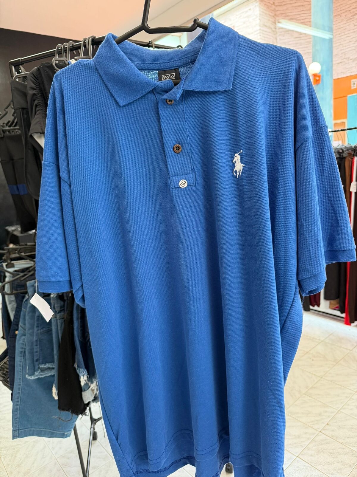 Remera de cuello