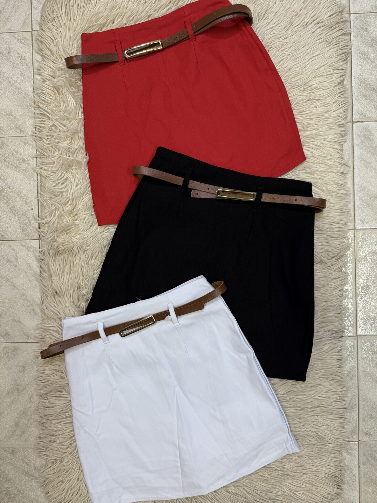 Short pollera con cinto