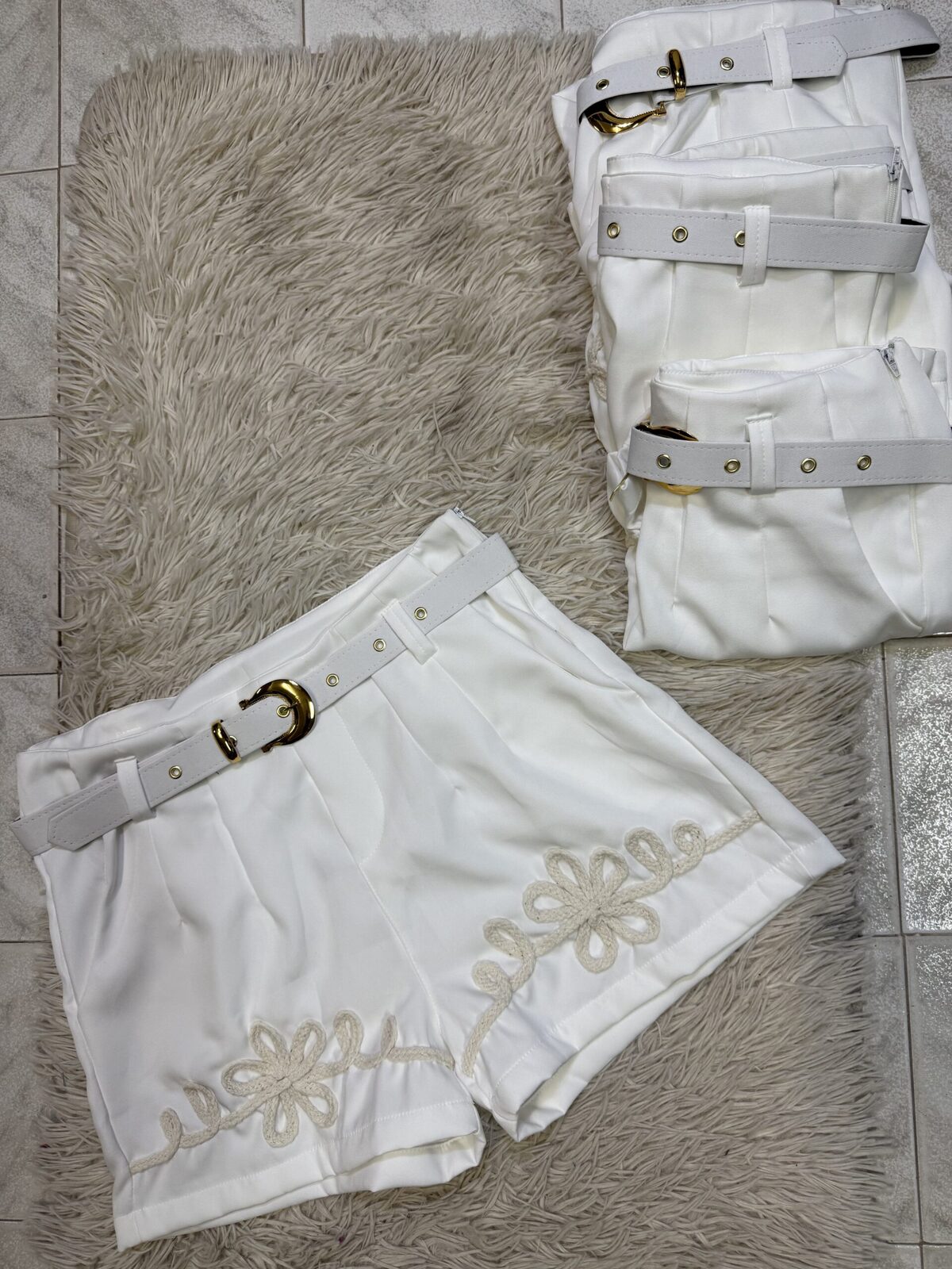 Short Bordado Blanco