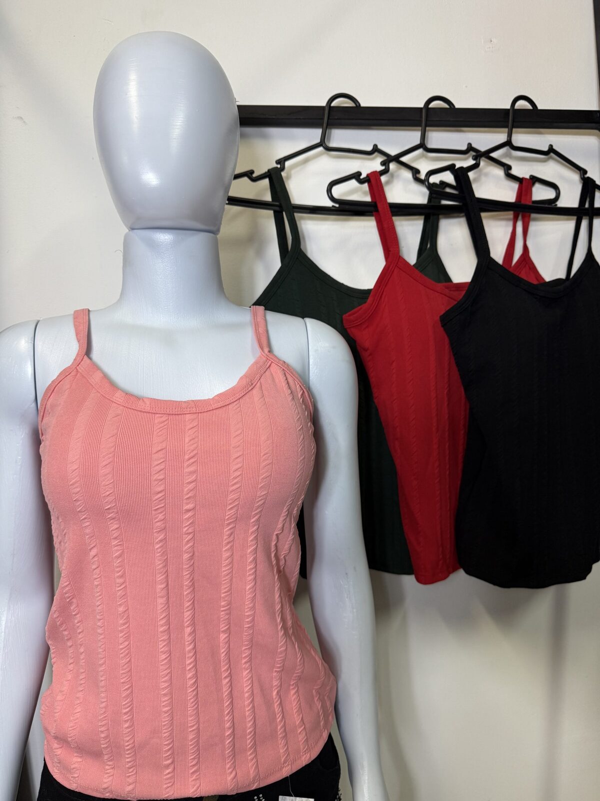 Musculosas bordadas