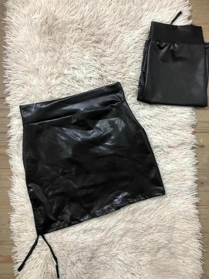 Pollera cuerina
