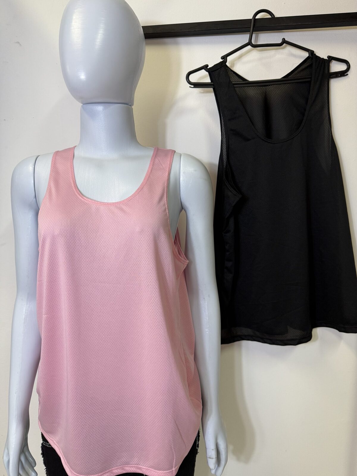 Musculosas dri-fit femeninas