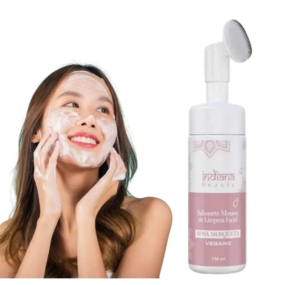 Jabón mousse limpiador facial con esponja Indiana Beauty 150 ml
