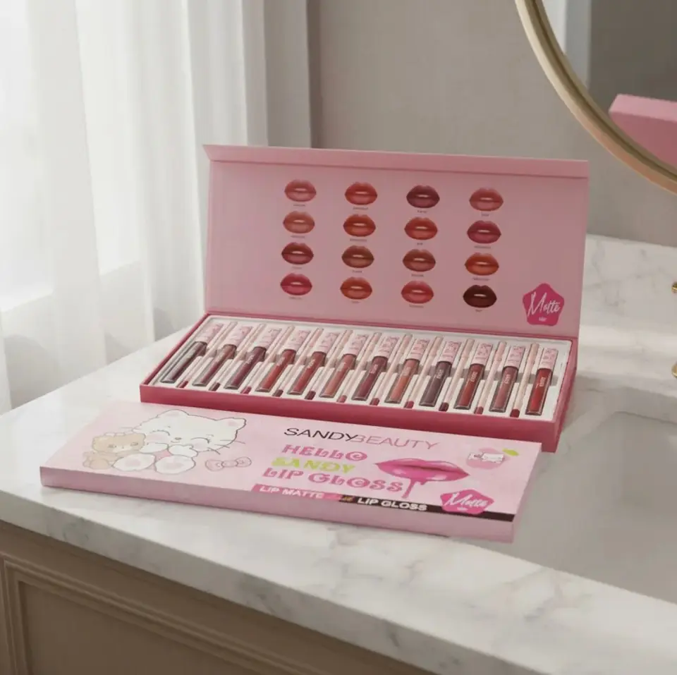 cofre labiales + delineadores