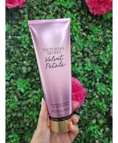 crema corporal Victoria's Secret velvet petals