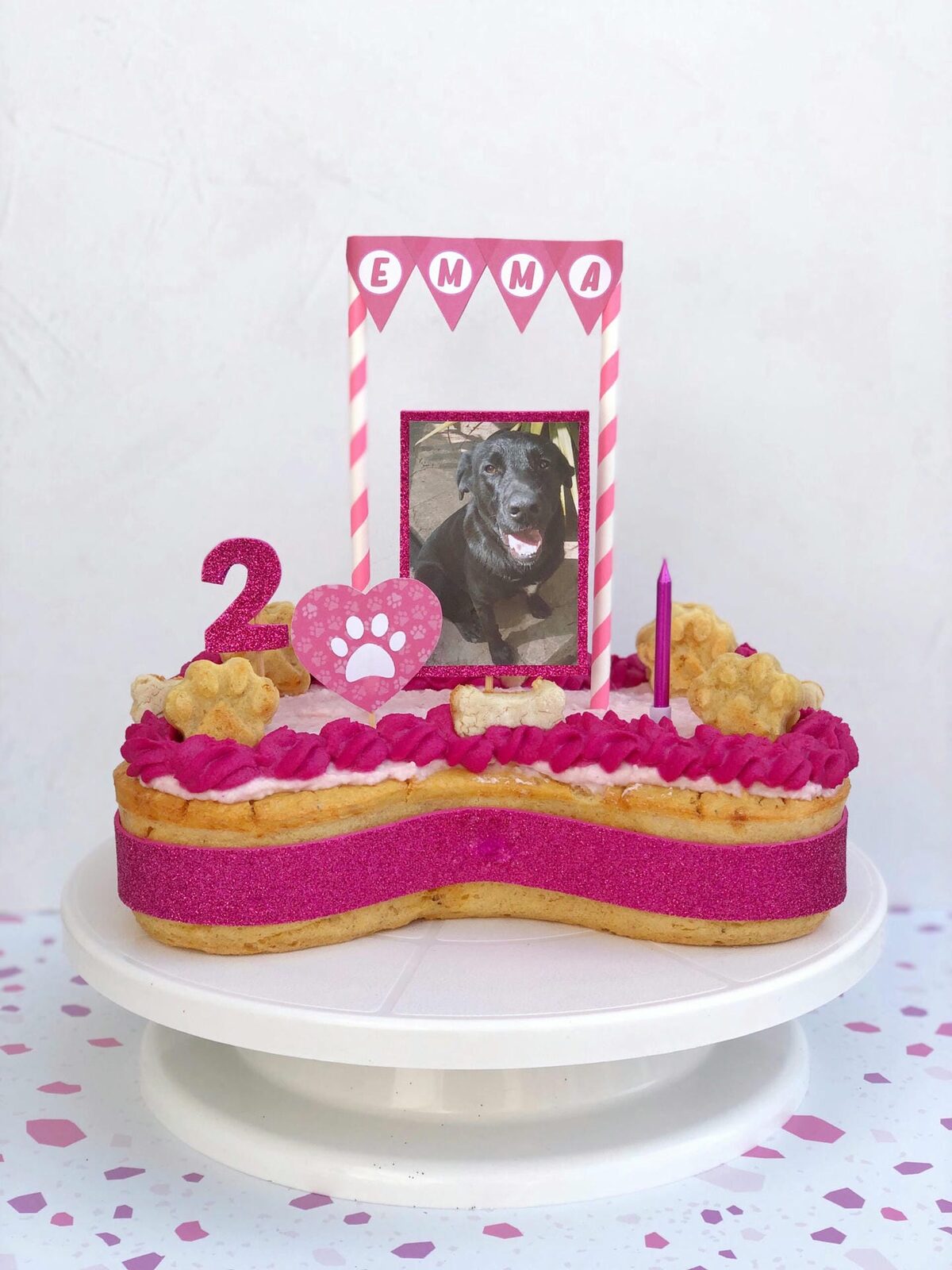 Huesi Cake
