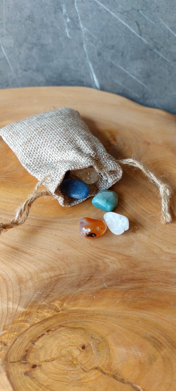 Bolsita de piedras naturales