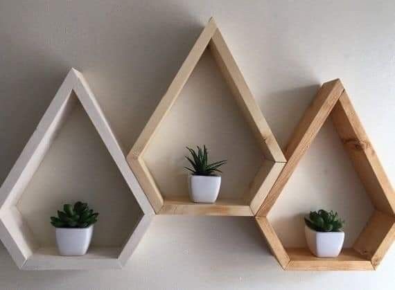 Estantes Aéreos Geométricos