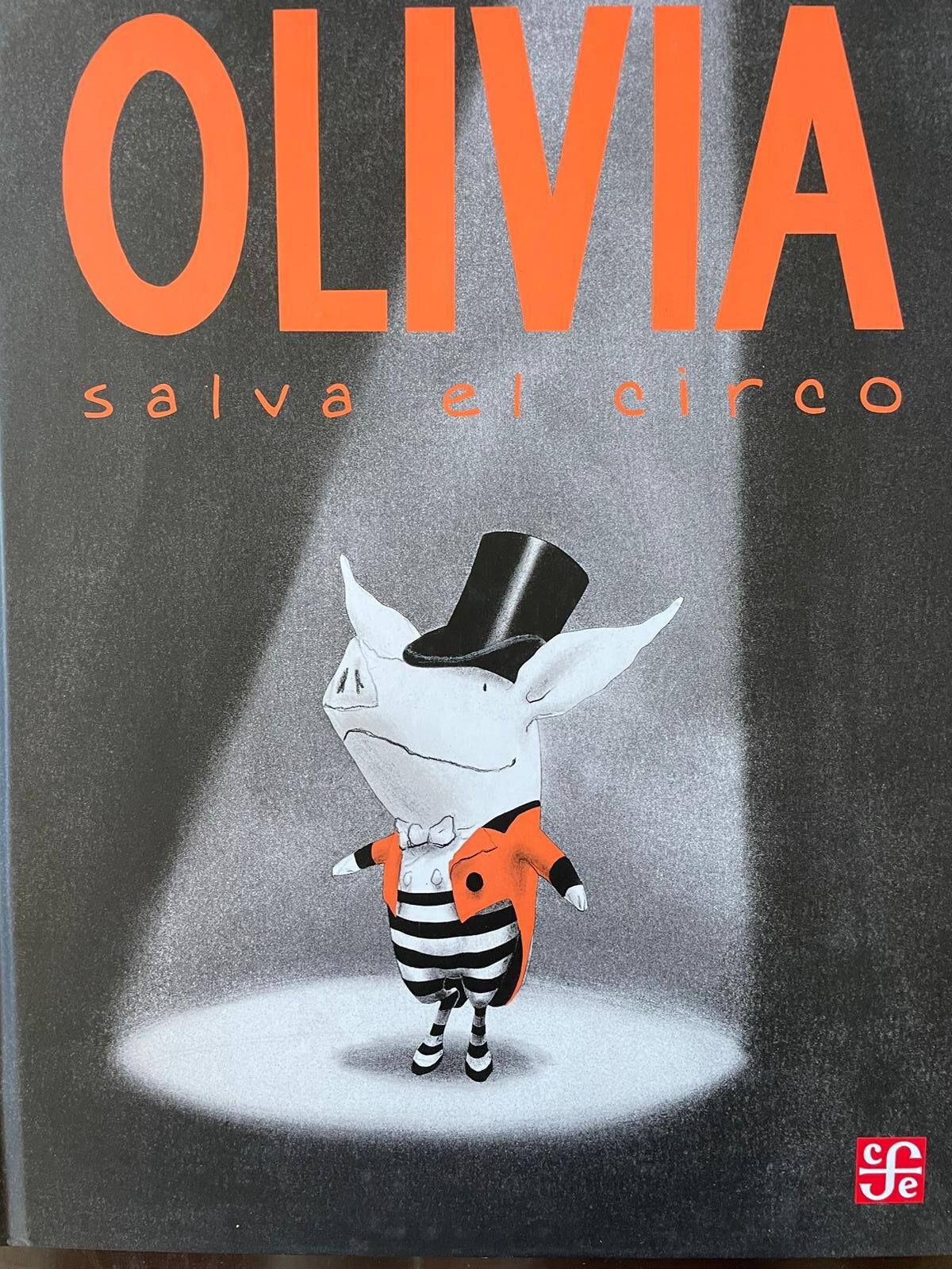 Olivia salva al circo