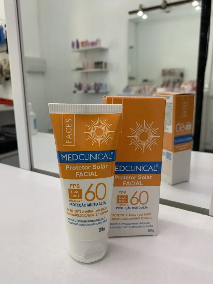 Protector solar facial FPS 60