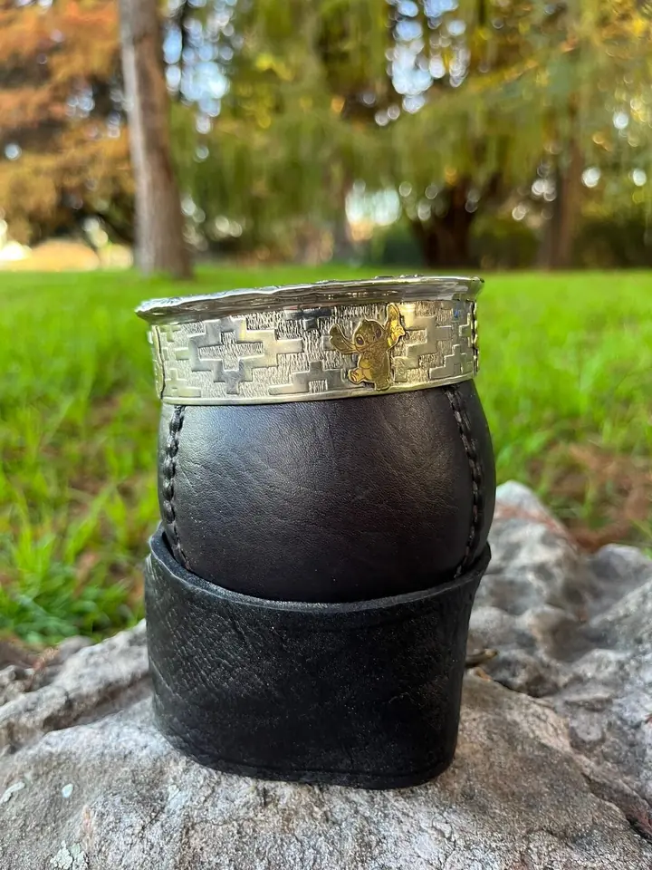MATE IMPERIAL CON POSAMATE