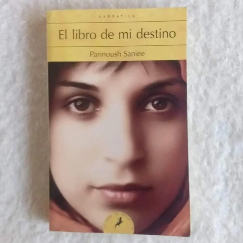 El libro de mi destino.  Parinoush Saniee