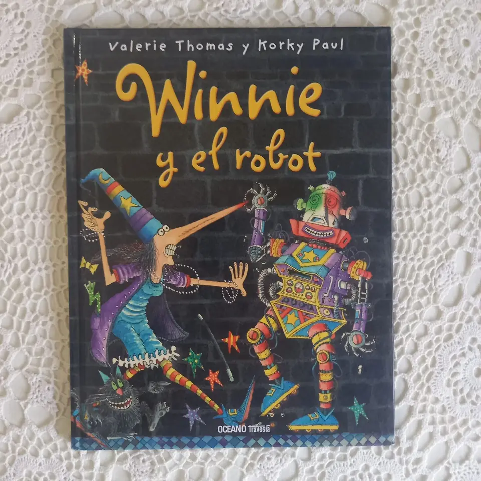 Winnie y el robot. Valerie Thomas - Korky Paul