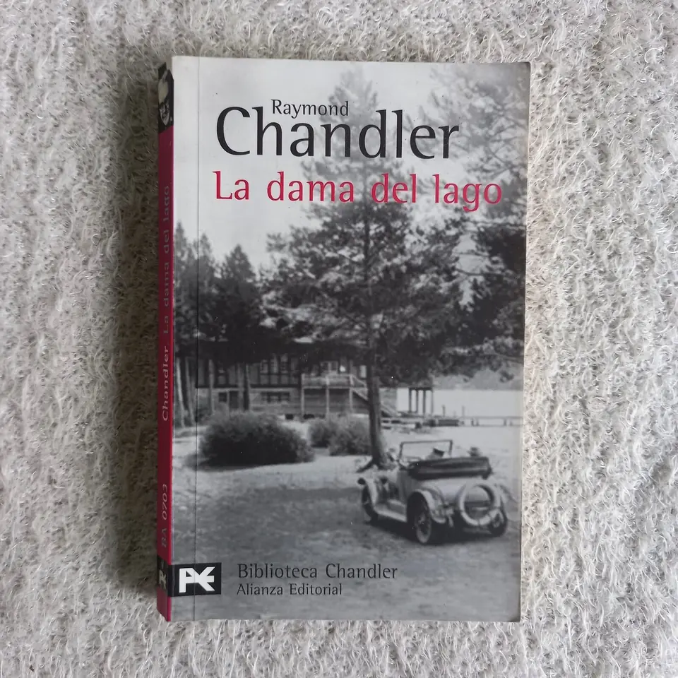 La dama del lago. Raymond Chandler