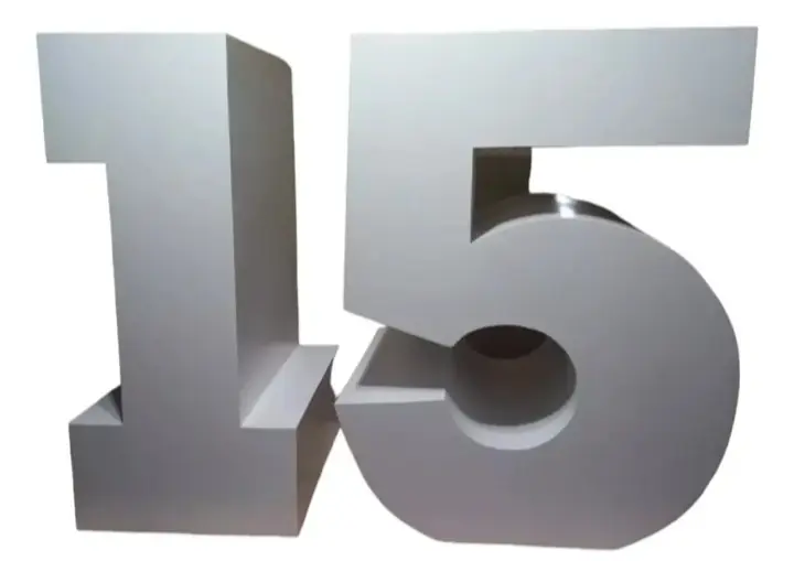 Alquiler mesa 15 corpórea