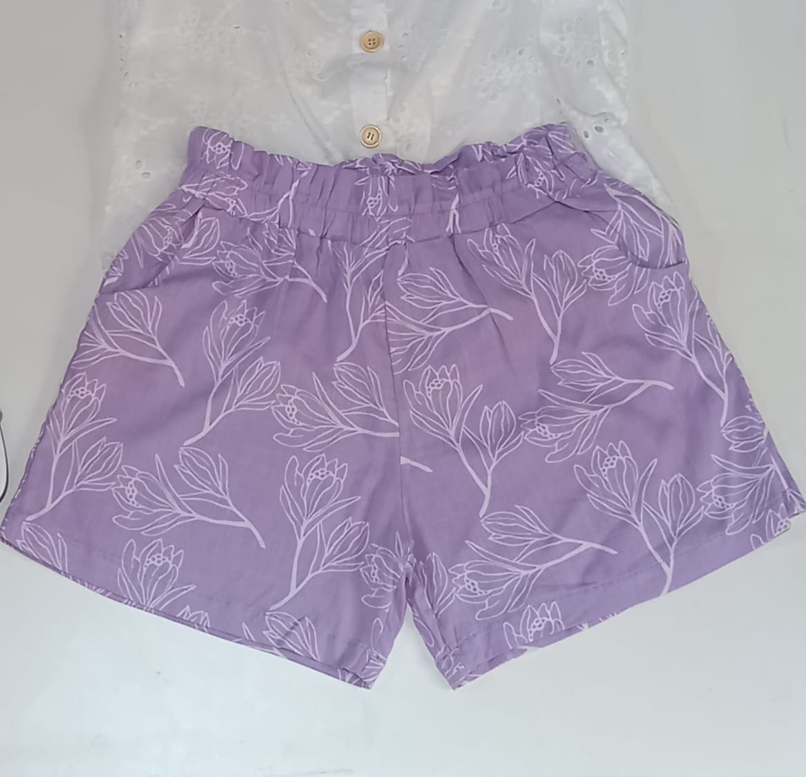Short Floreado